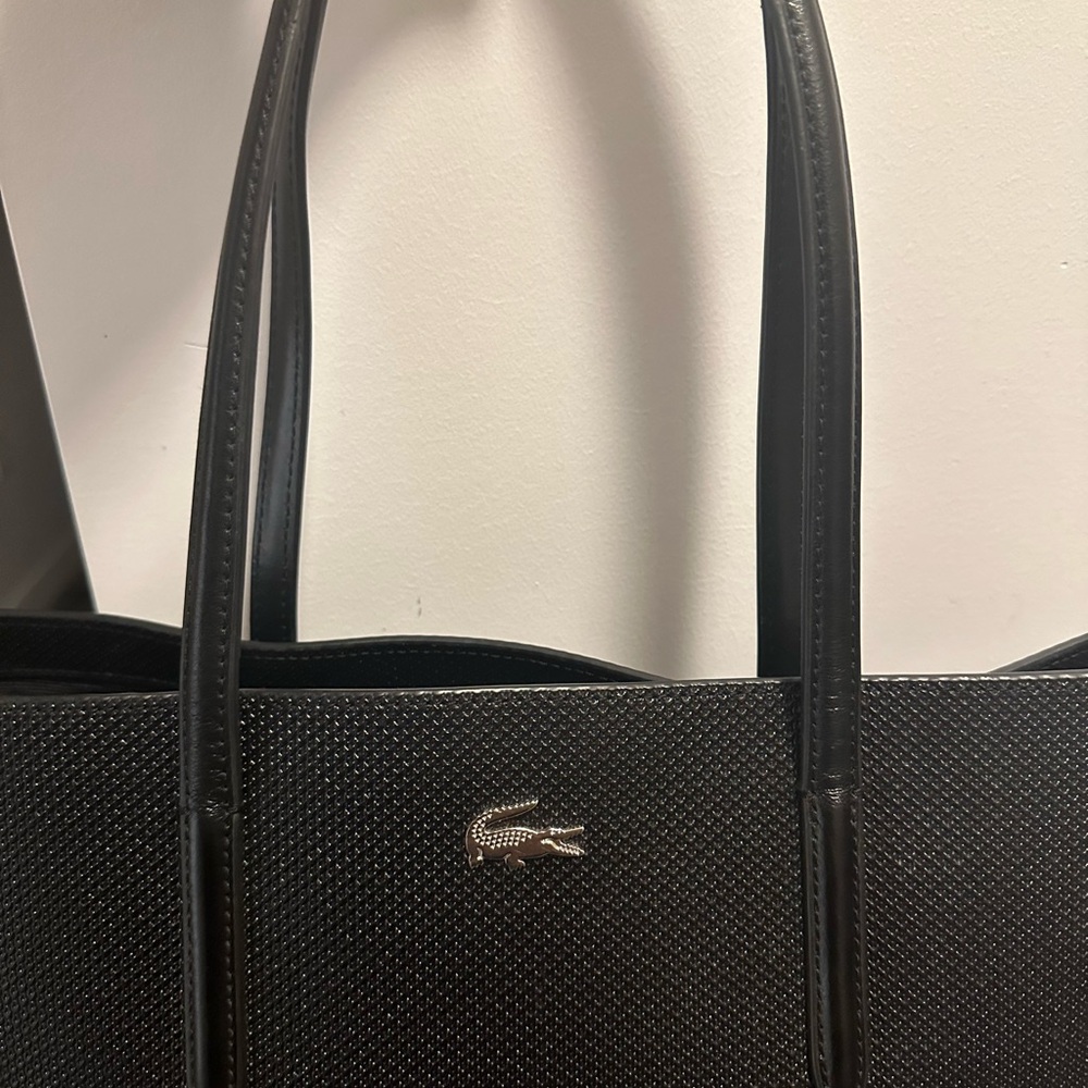 LACOSTE SAC CABAS CHANTACO EN CUIR PIQUÉ + PORTEFEUILLE - Picture 6 of 12